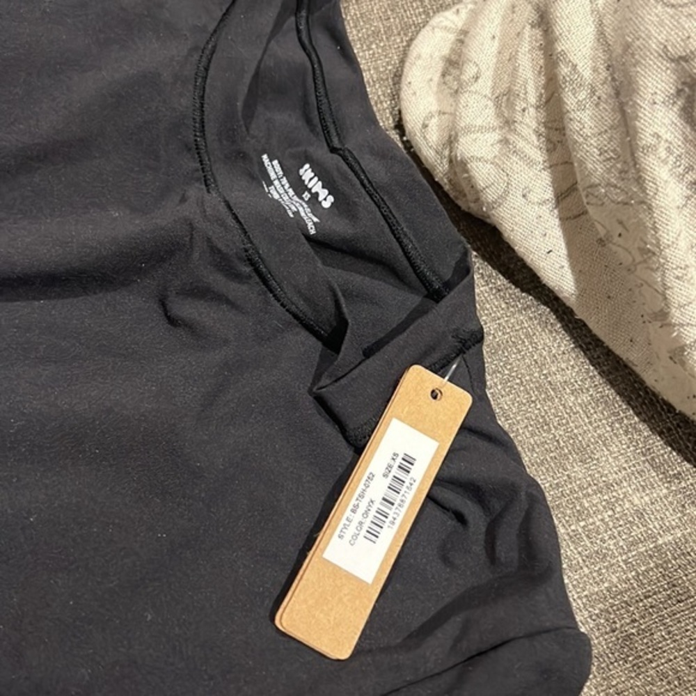 Skims Fits Everybody T-shirt Bodysuit - Picture 2 of 10